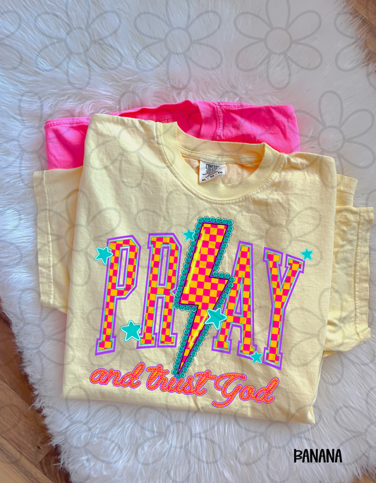 Pray And Trust God Checkered Kids Completed Tee