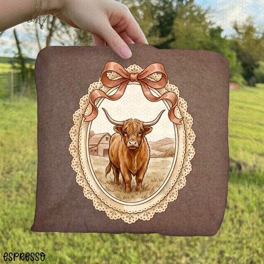 Vintage Framed Highland Cow Completed Tee