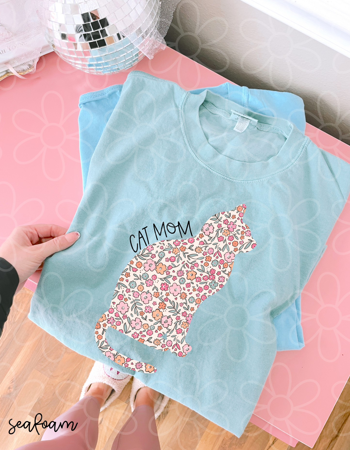 Sitting Floral Cat Mom Completed Tee