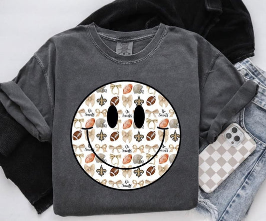‘Go Saints’ Smiley 🏈 Completed Tee