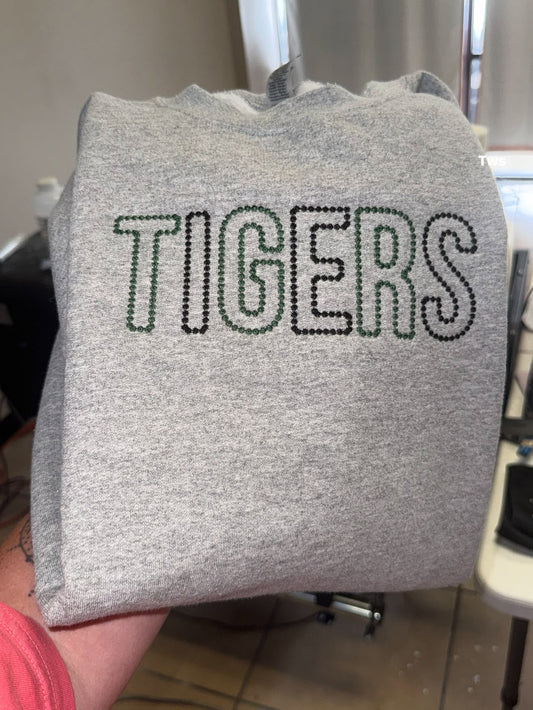 Custom Outline Font- CAN SAY ANYTHING ANY COLORs Embroidery