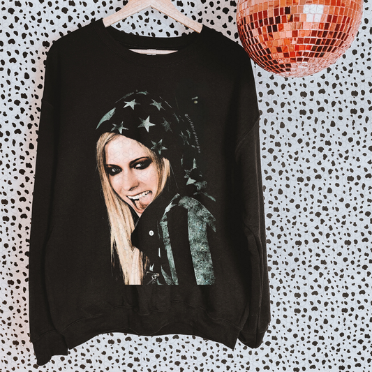 Avril Lavigne Completed Tee