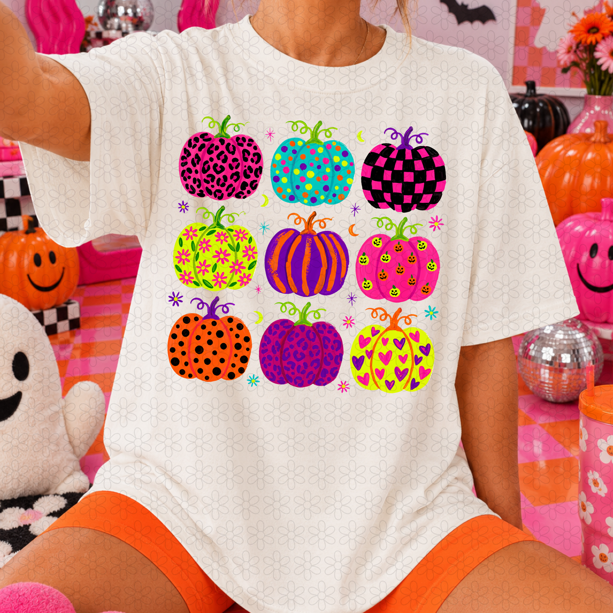 Colorful Pumpkins Checkered Completed Tee