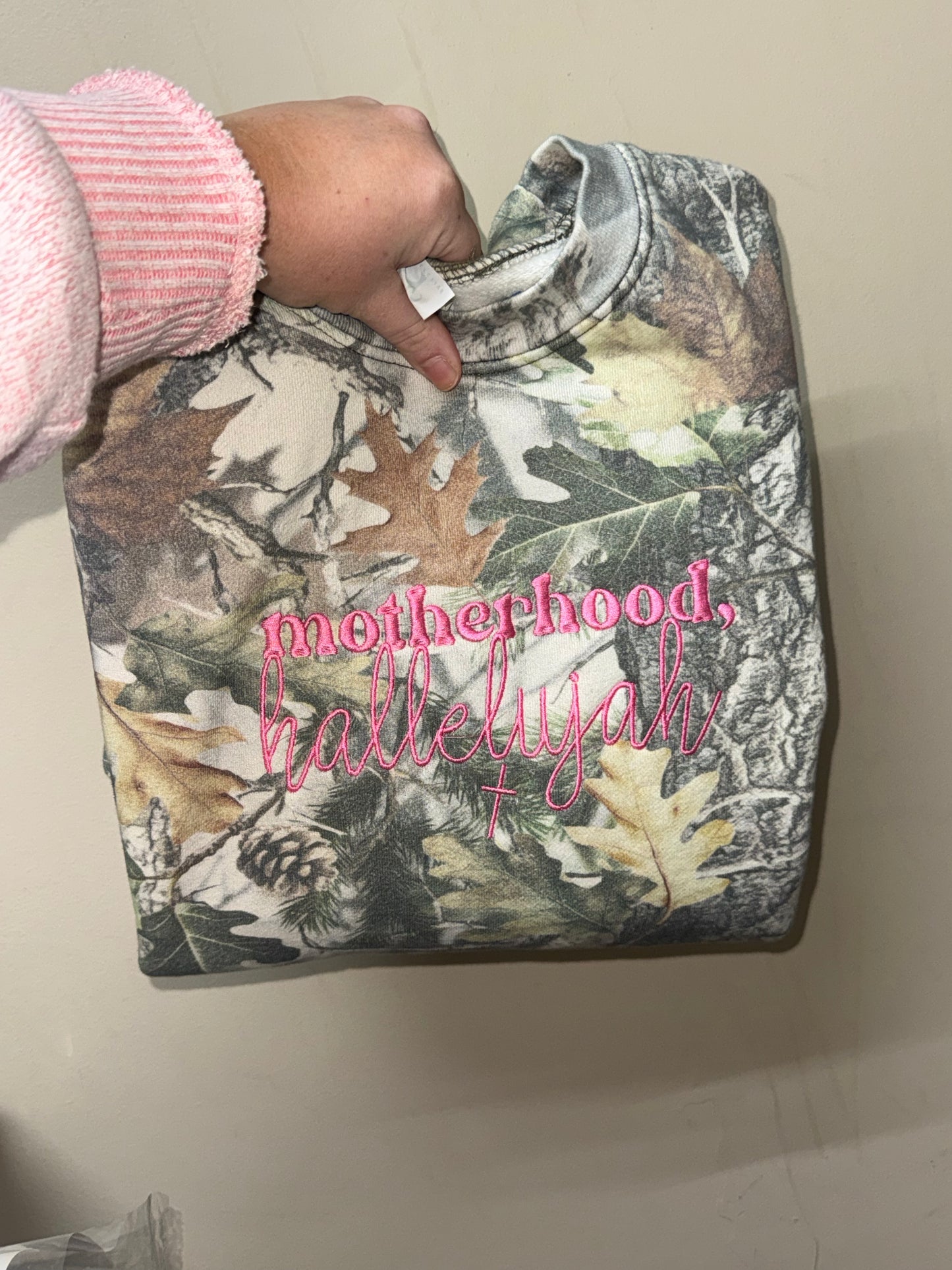 Camo Motherhood Hallelujah HEAVY CREW sweatshirt Embroidery
