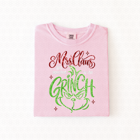 Married to the Grinch sequin Completed Tee
