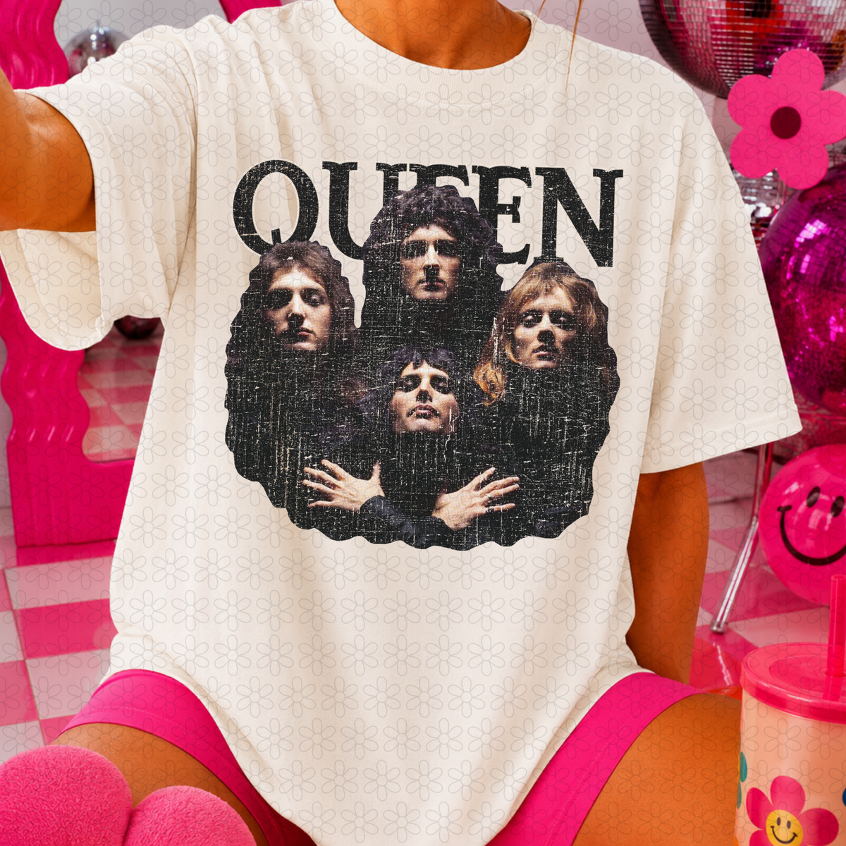 Queen Completed Tee