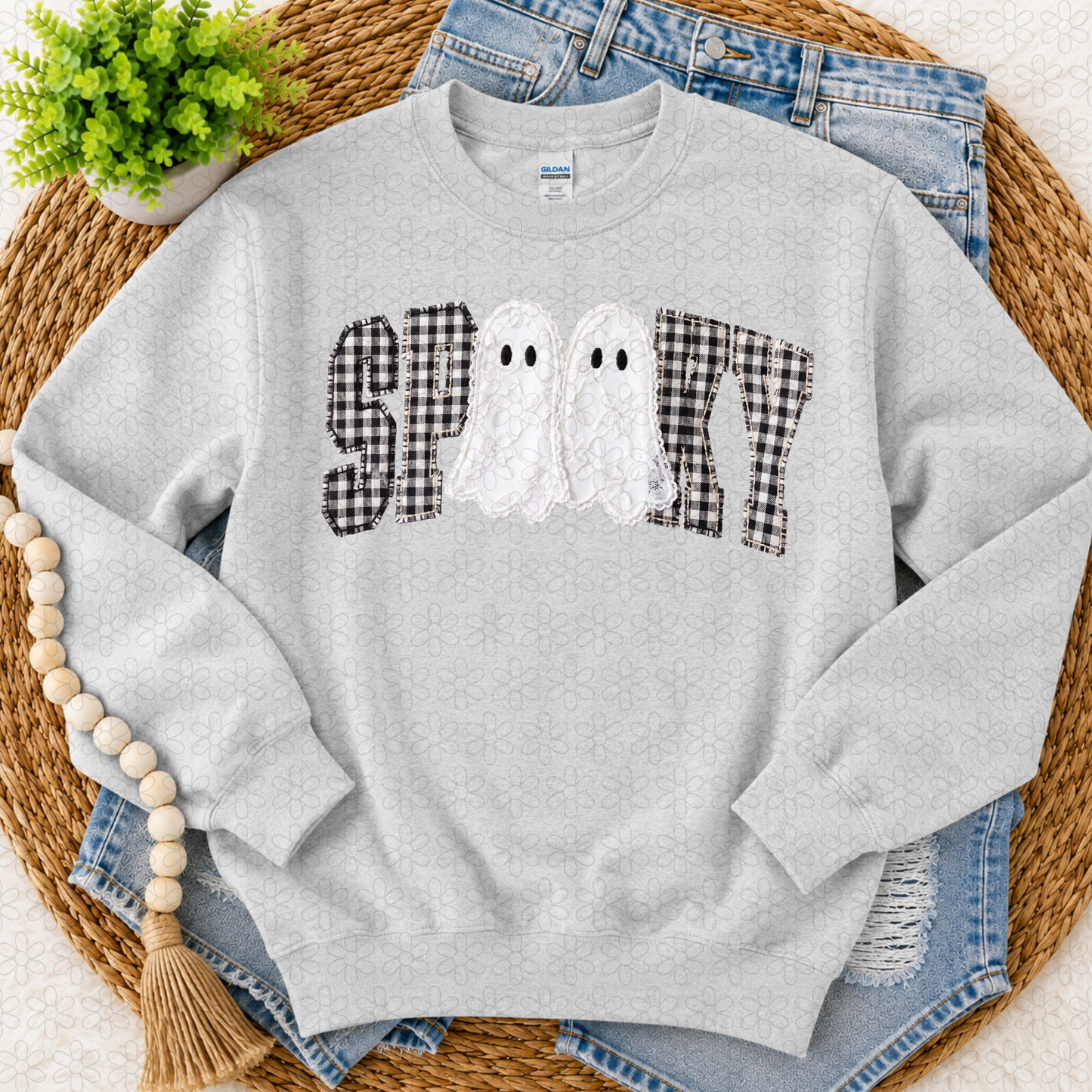 SPOOKY GHOST CHECKERED Completed Tee