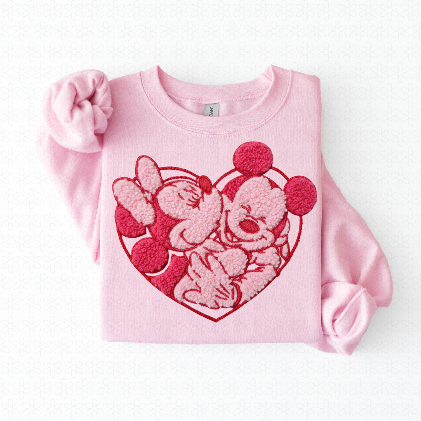 Valentines Mickey & Minnie Heart Kids Completed Tee