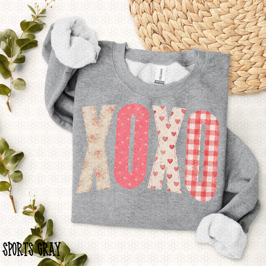 Valentines XOXO Flowers Hearts Completed Tee