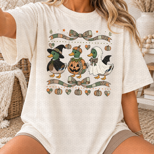 Vintage Duck Coquette Completed Tee